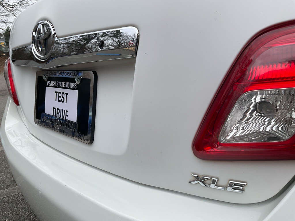 2010 Toyota Camry Image 10