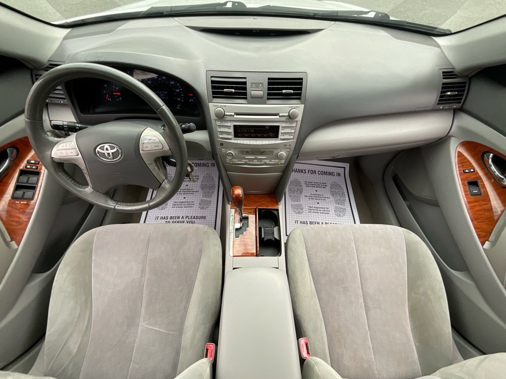 2010 Toyota Camry Image 21