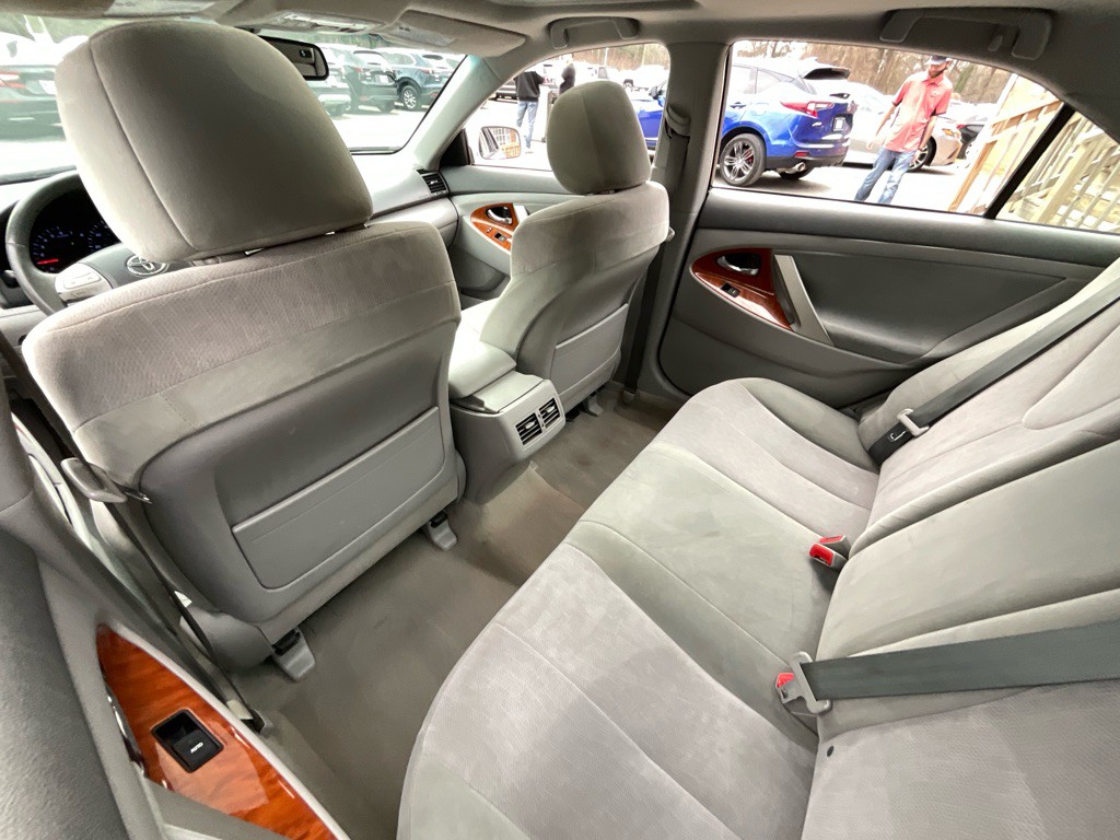 2010 Toyota Camry Image 27