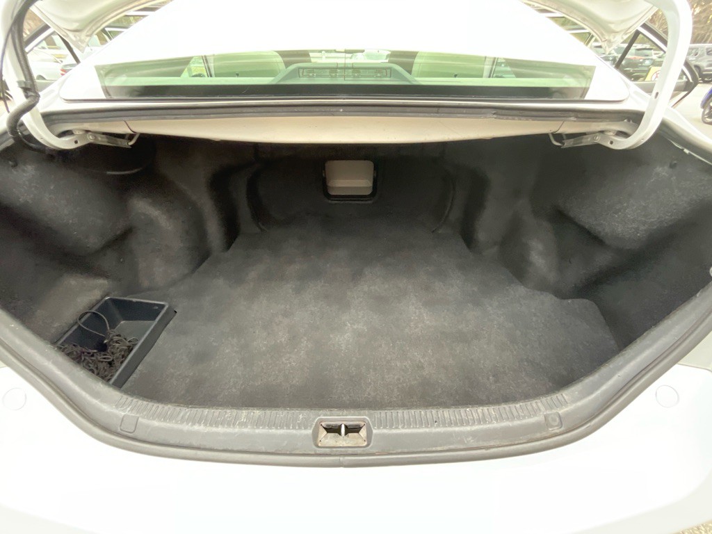 2010 Toyota Camry Image 36