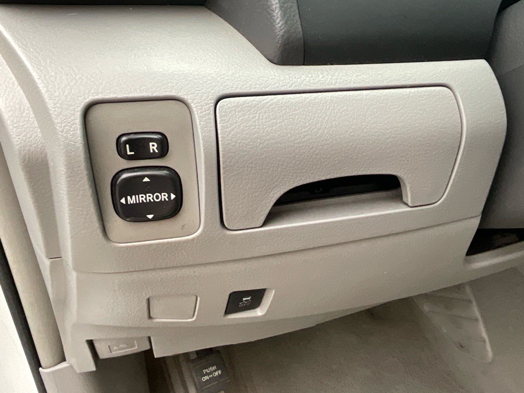 2010 Toyota Camry Image 39