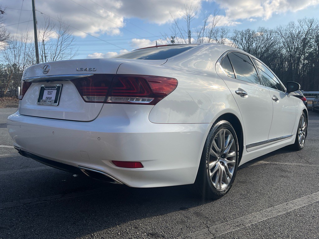 2015 Lexus LS Image 5
