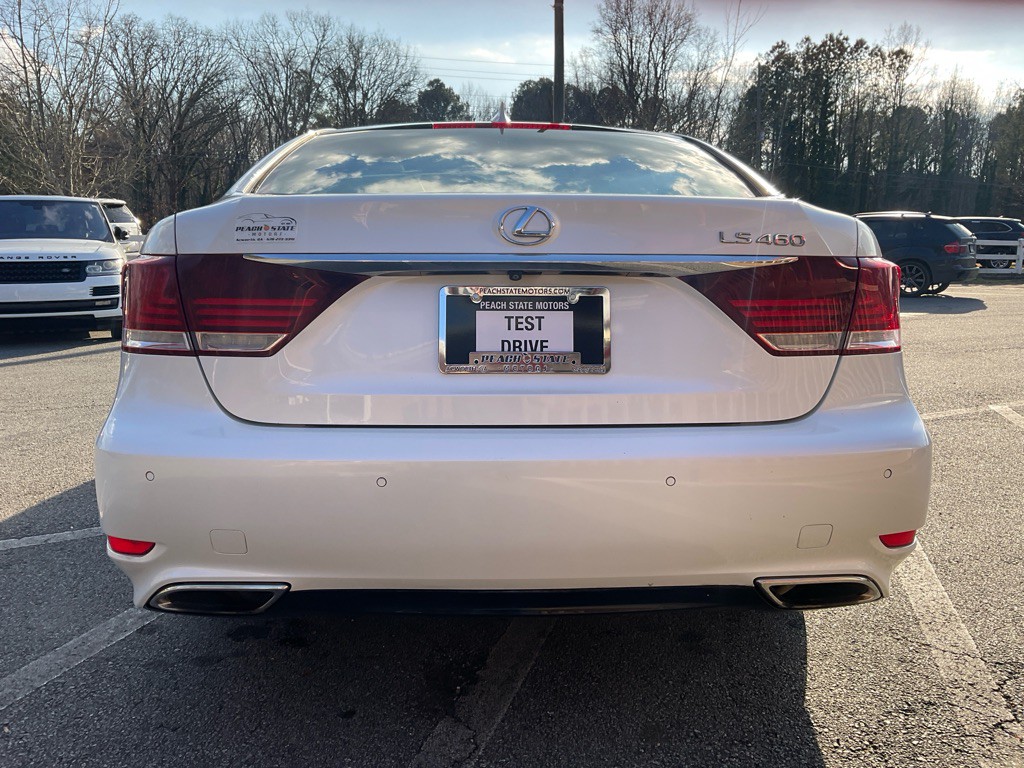 2015 Lexus LS Image 6
