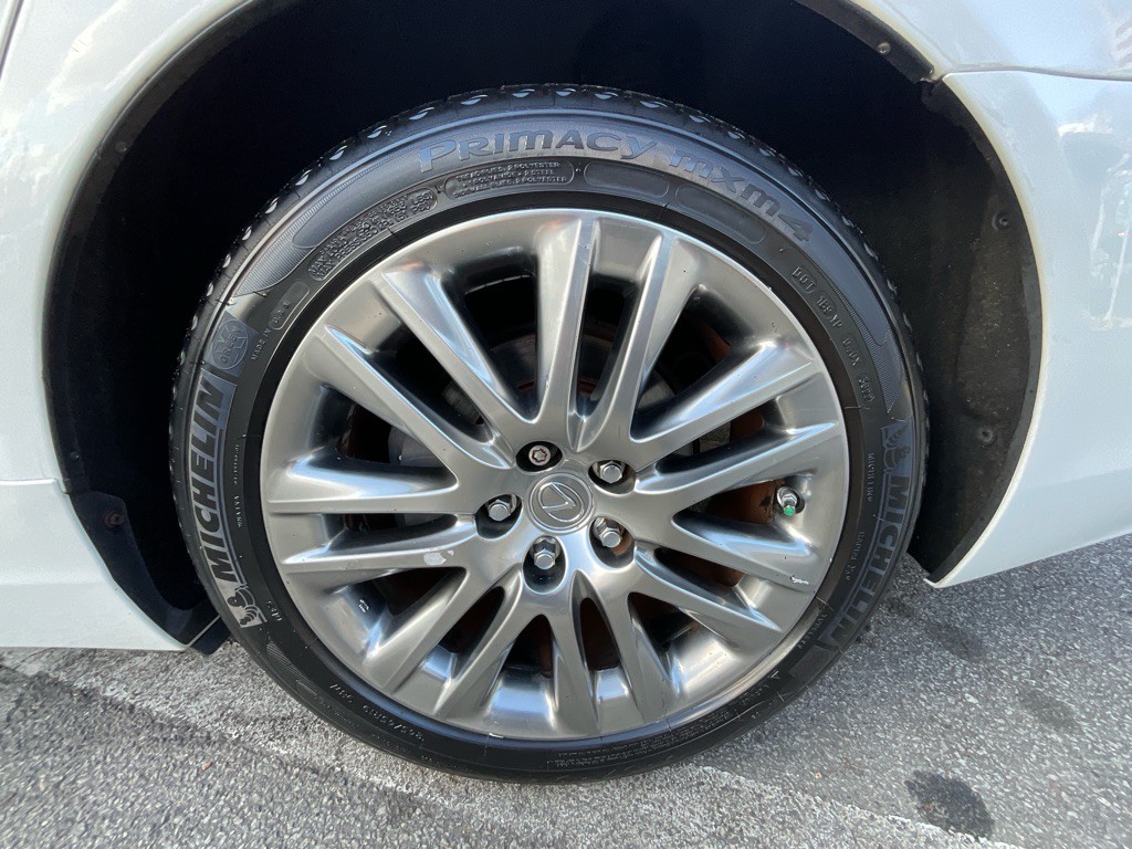 2015 Lexus LS Image 11