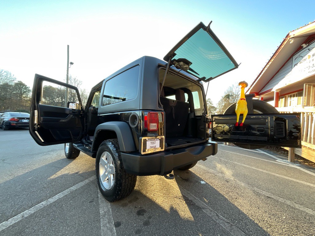 2013 Jeep Wrangler Image 28