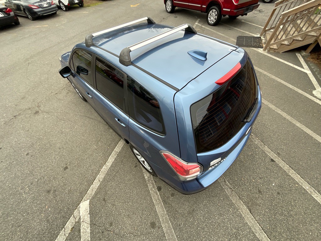 2018 Subaru Forester Image 11