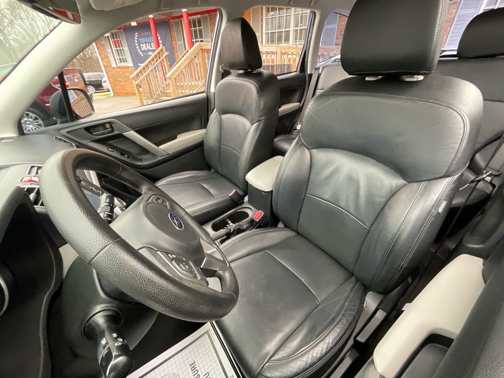 2018 Subaru Forester Image 16