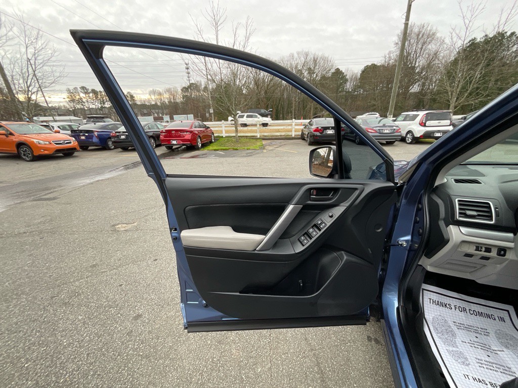 2018 Subaru Forester Image 38