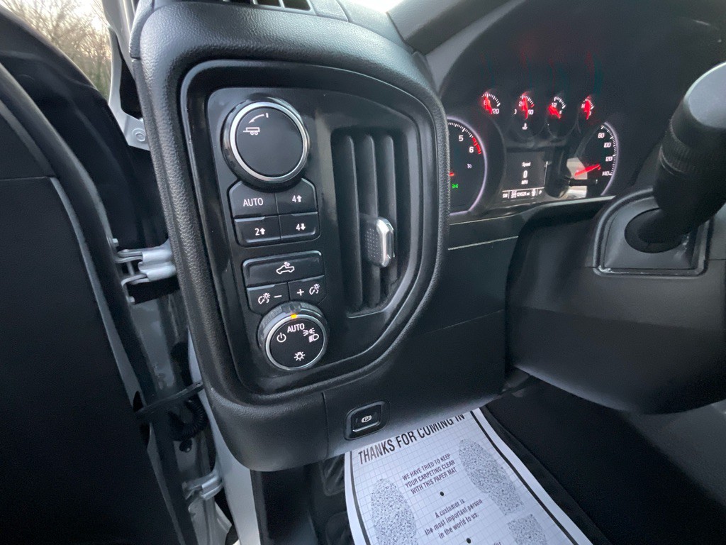 2019 Chevrolet Silverado 1500 Image 40