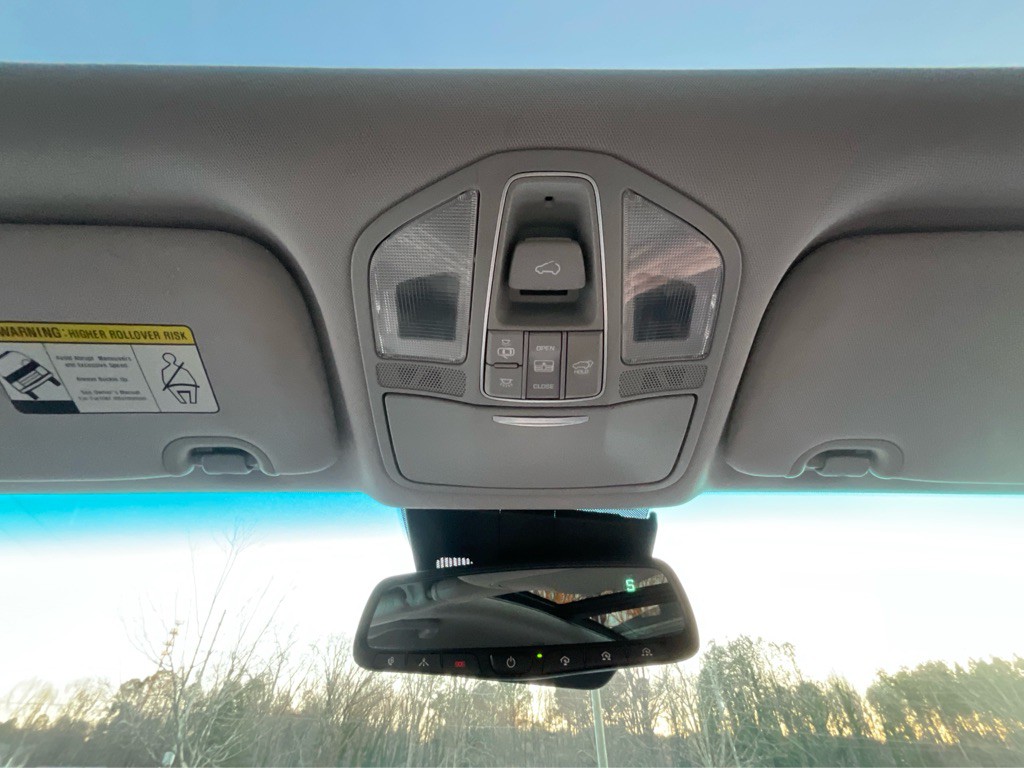 2017 Hyundai Santa Fe Image 27