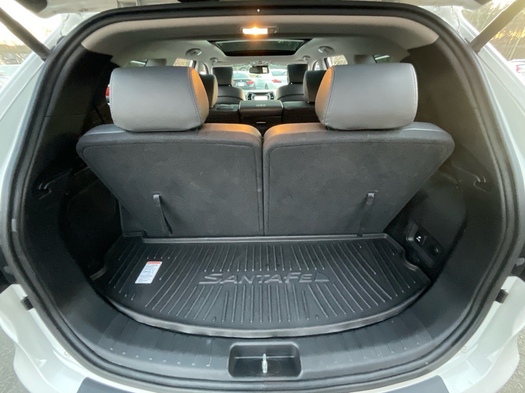 2017 Hyundai Santa Fe Image 39