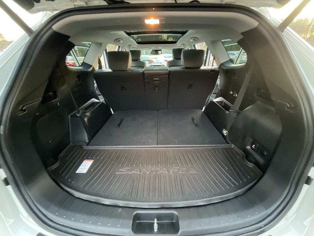 2017 Hyundai Santa Fe Image 40