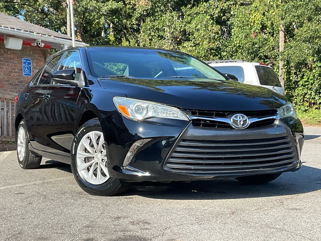 2016 Toyota Camry Image 3