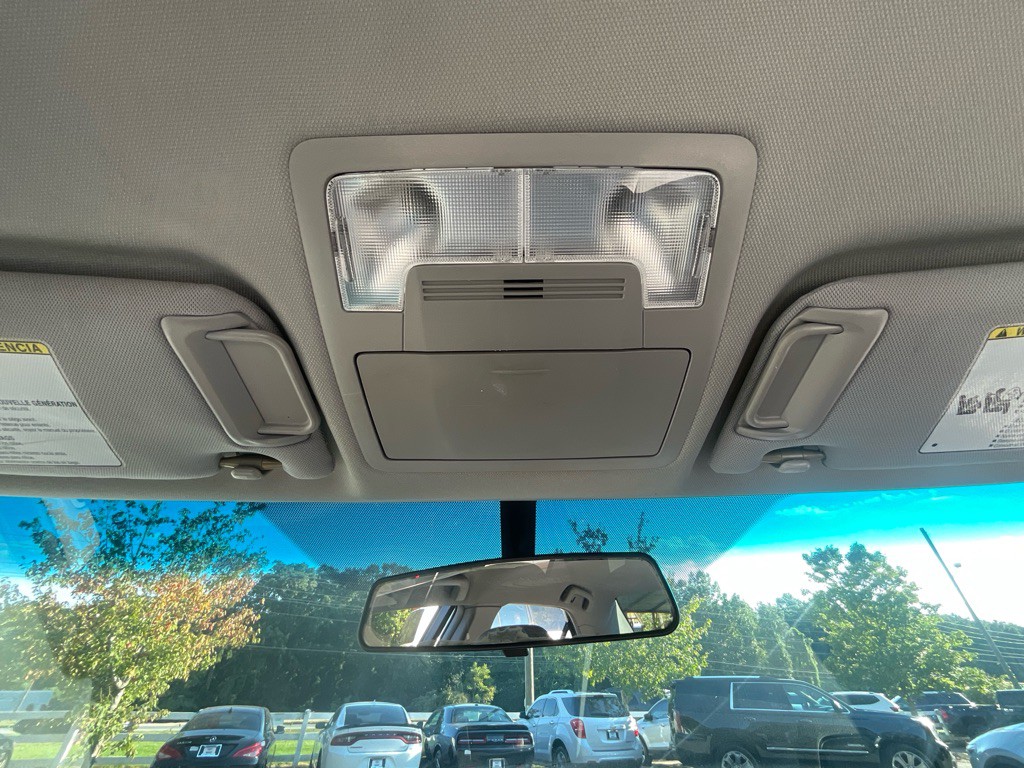 2016 Toyota Camry Image 26