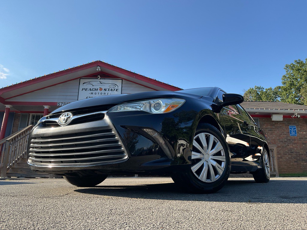 2016 Toyota Camry Image 42