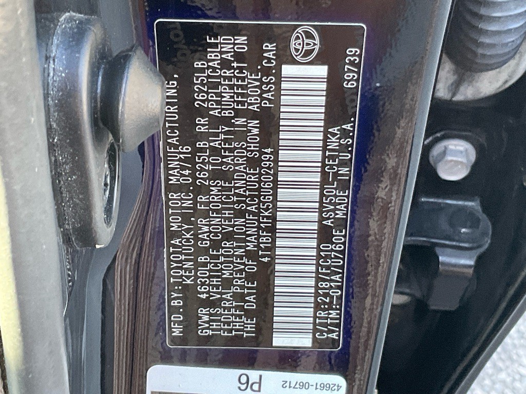 2016 Toyota Camry Image 44