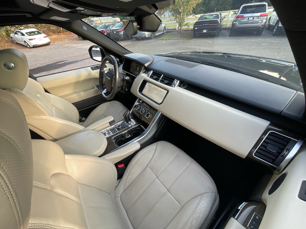 2017 Land Rover Range Rover Sport Image 18