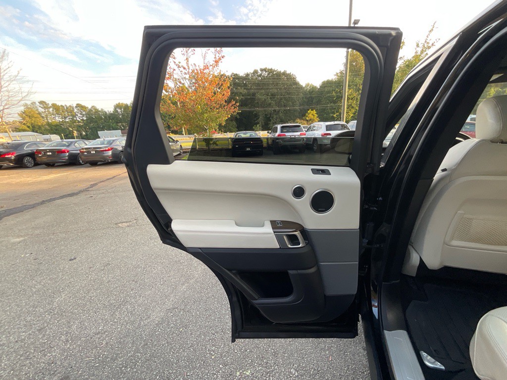 2017 Land Rover Range Rover Sport Image 46