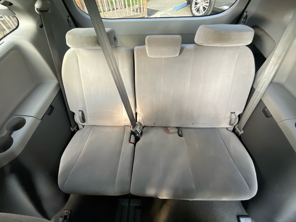 2015 Toyota Sienna Image 29