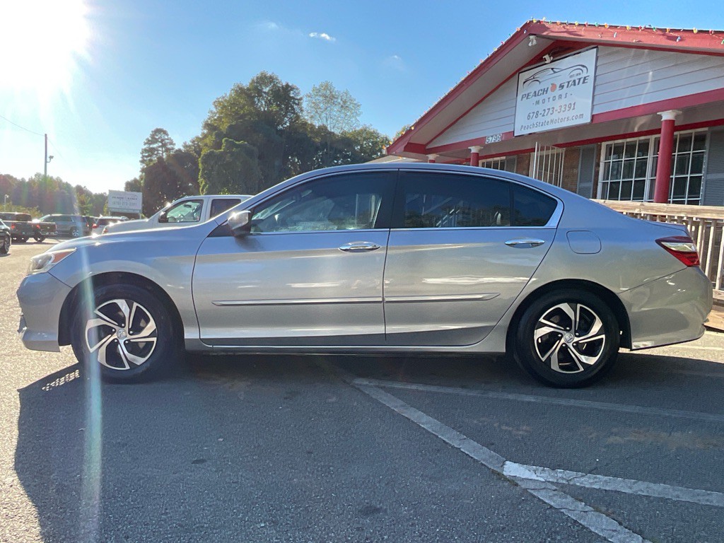 2017 Honda Accord Image 8