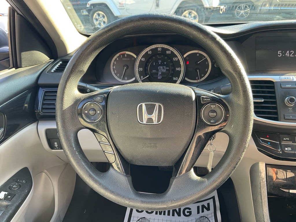 2017 Honda Accord Image 21