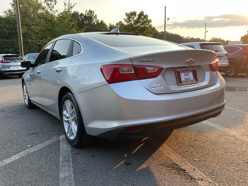 2018 Chevrolet Malibu Image 7