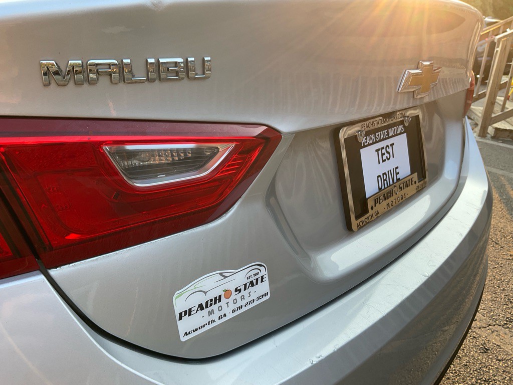 2018 Chevrolet Malibu Image 9