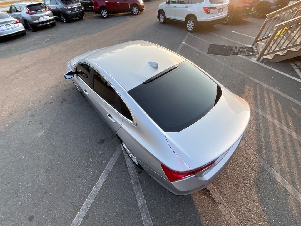 2018 Chevrolet Malibu Image 11