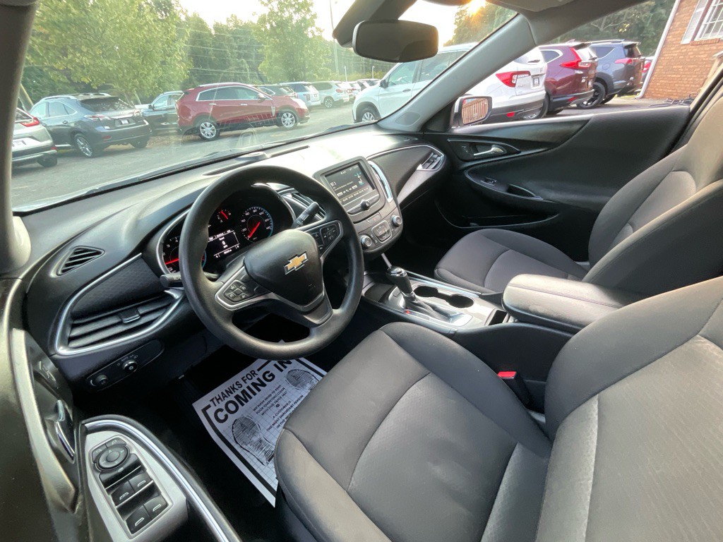 2018 Chevrolet Malibu Image 15