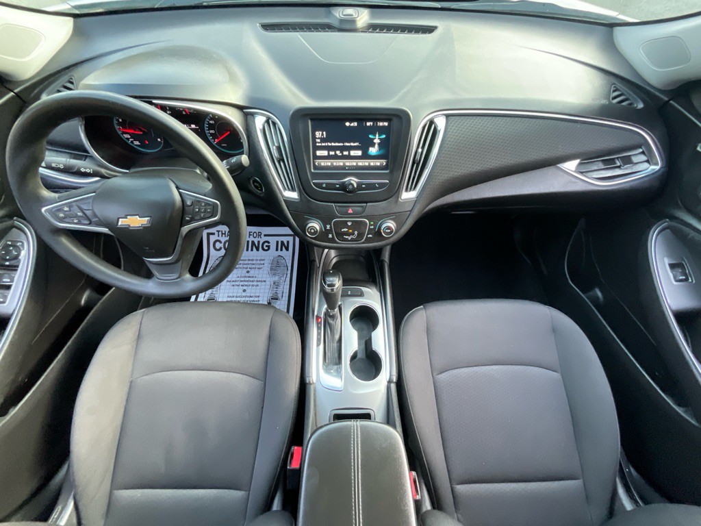 2018 Chevrolet Malibu Image 21