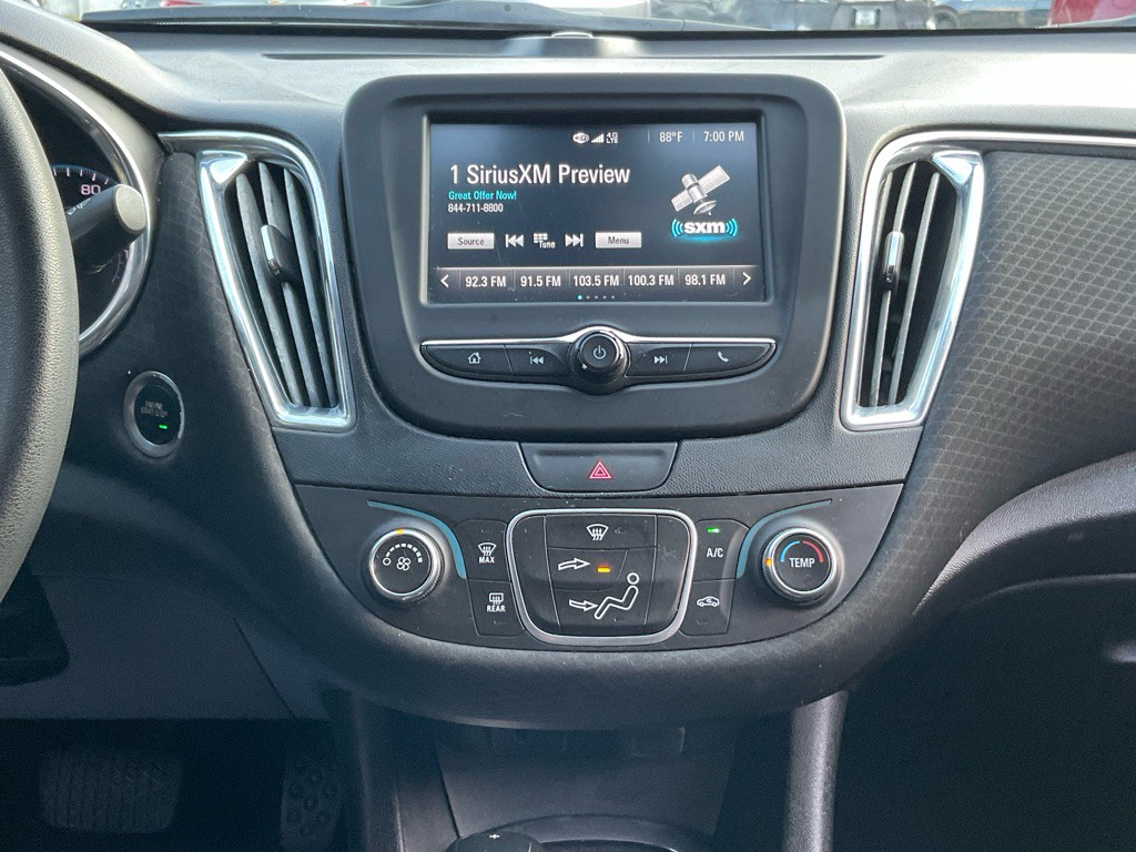 2018 Chevrolet Malibu Image 22