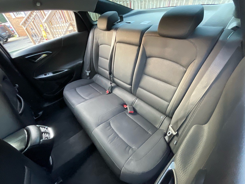 2018 Chevrolet Malibu Image 29