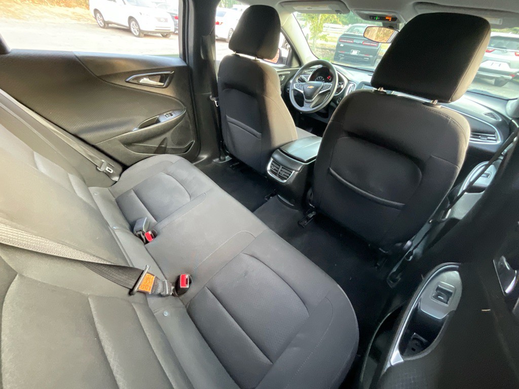 2018 Chevrolet Malibu Image 31