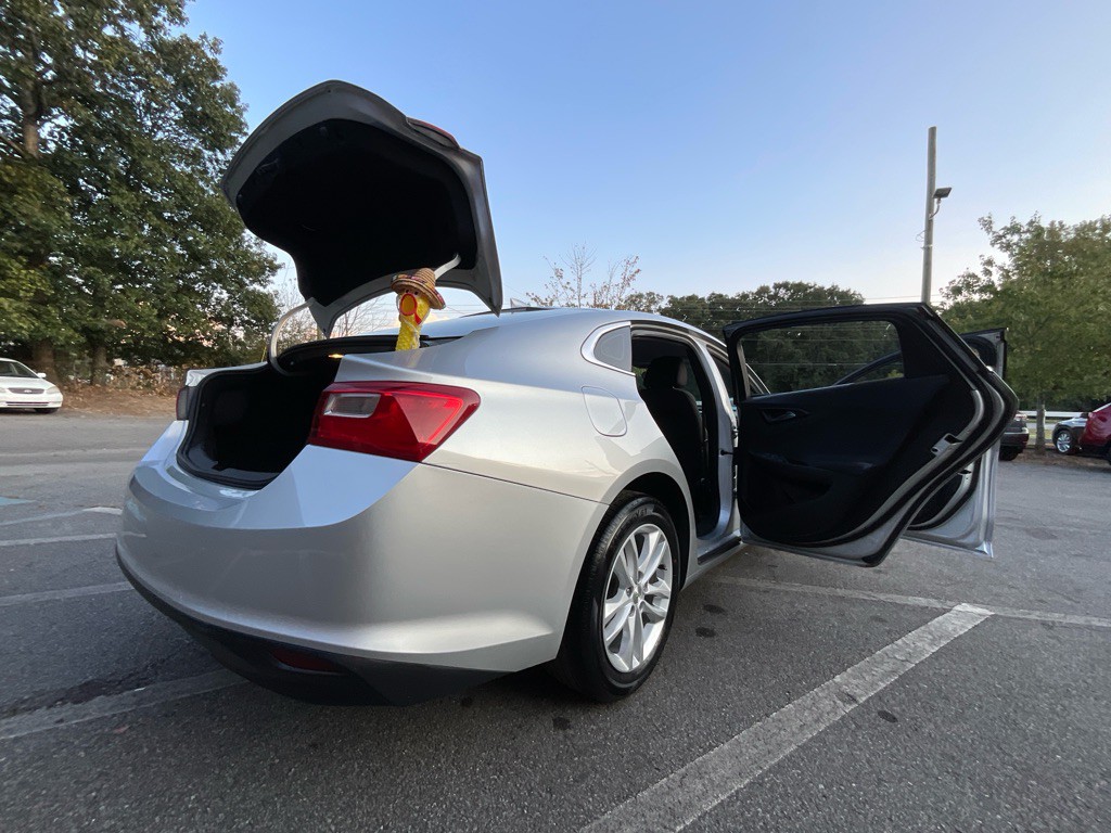 2018 Chevrolet Malibu Image 35