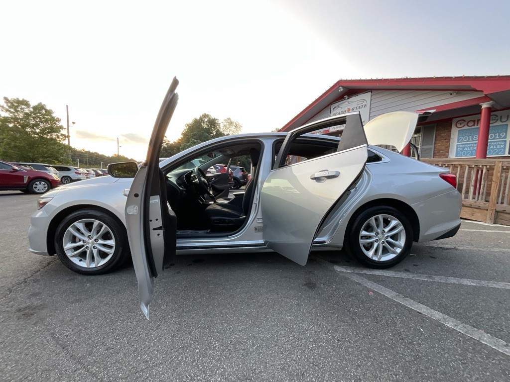 2018 Chevrolet Malibu Image 36