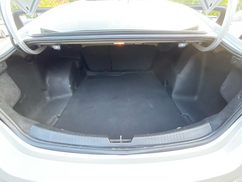 2018 Chevrolet Malibu Image 37