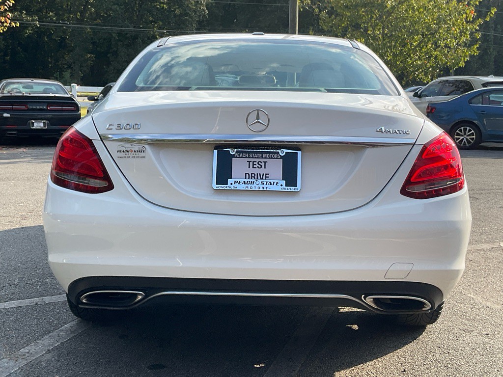 2015 Mercedes-Benz C-Class Image 6