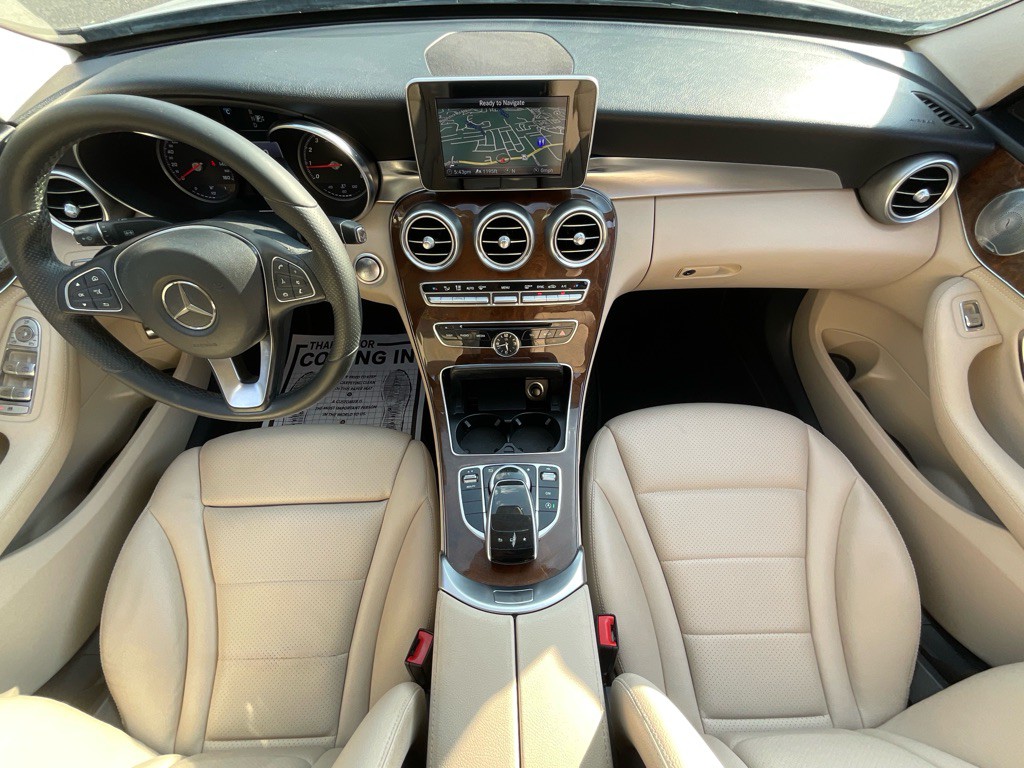 2015 Mercedes-Benz C-Class Image 21