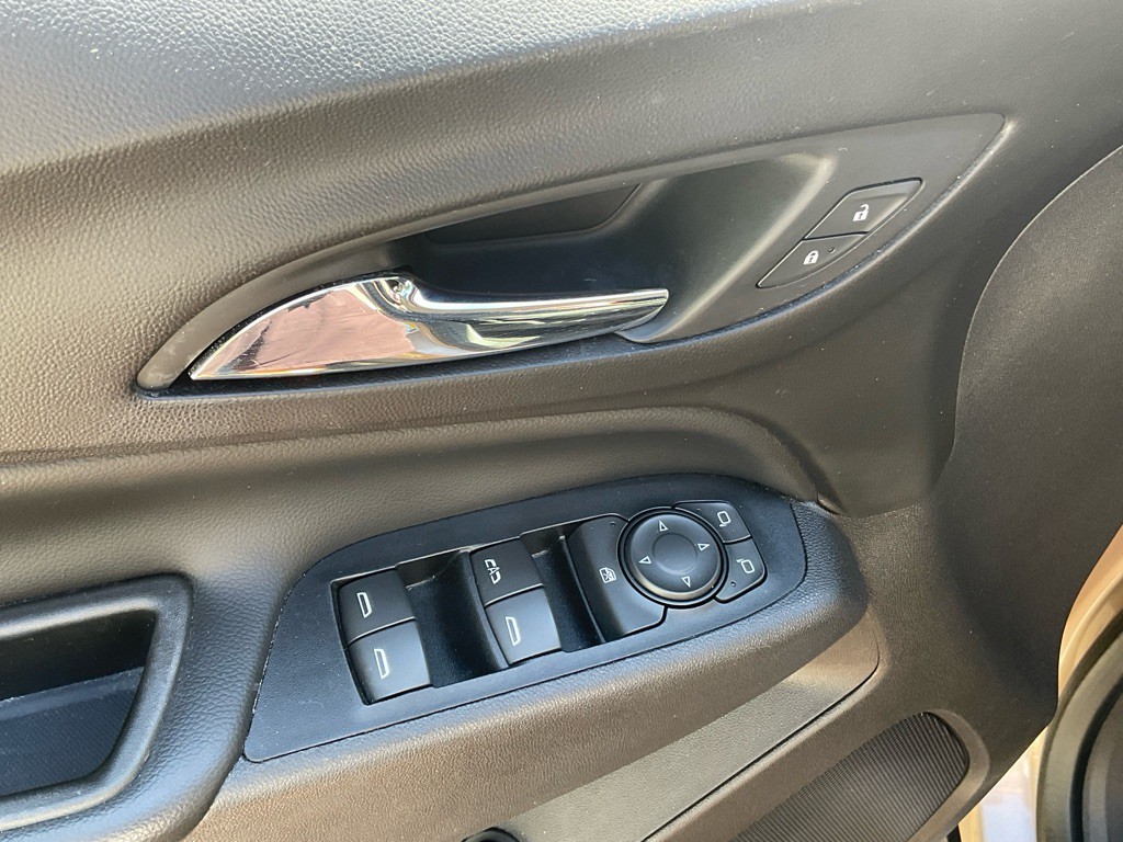 2018 Chevrolet Equinox Image 38