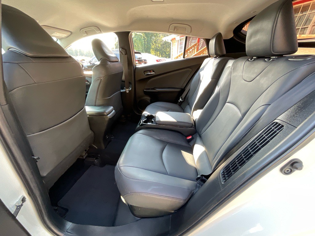 2018 Toyota Prius Image 28