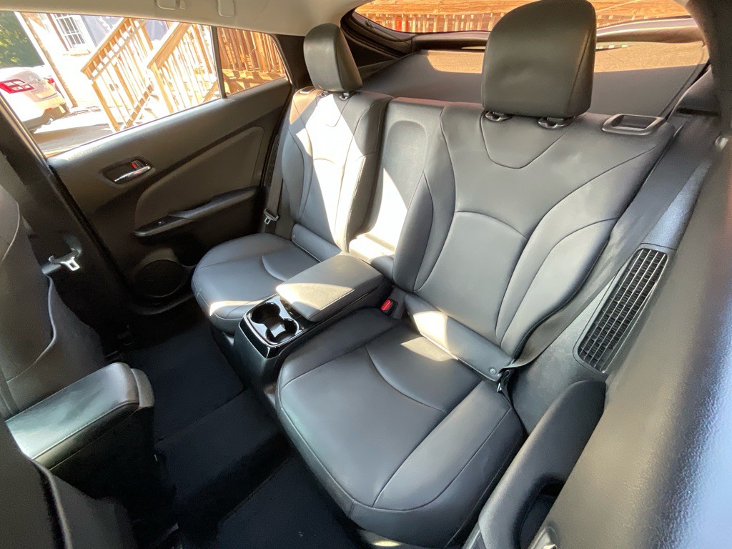 2018 Toyota Prius Image 30