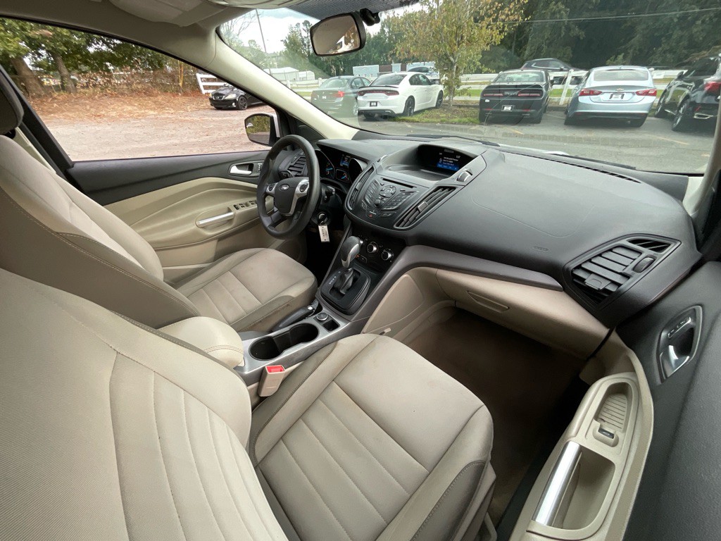 2016 Ford Escape Image 16