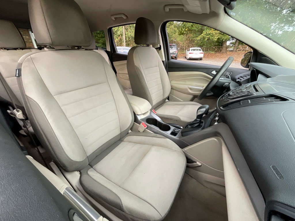 2016 Ford Escape Image 17