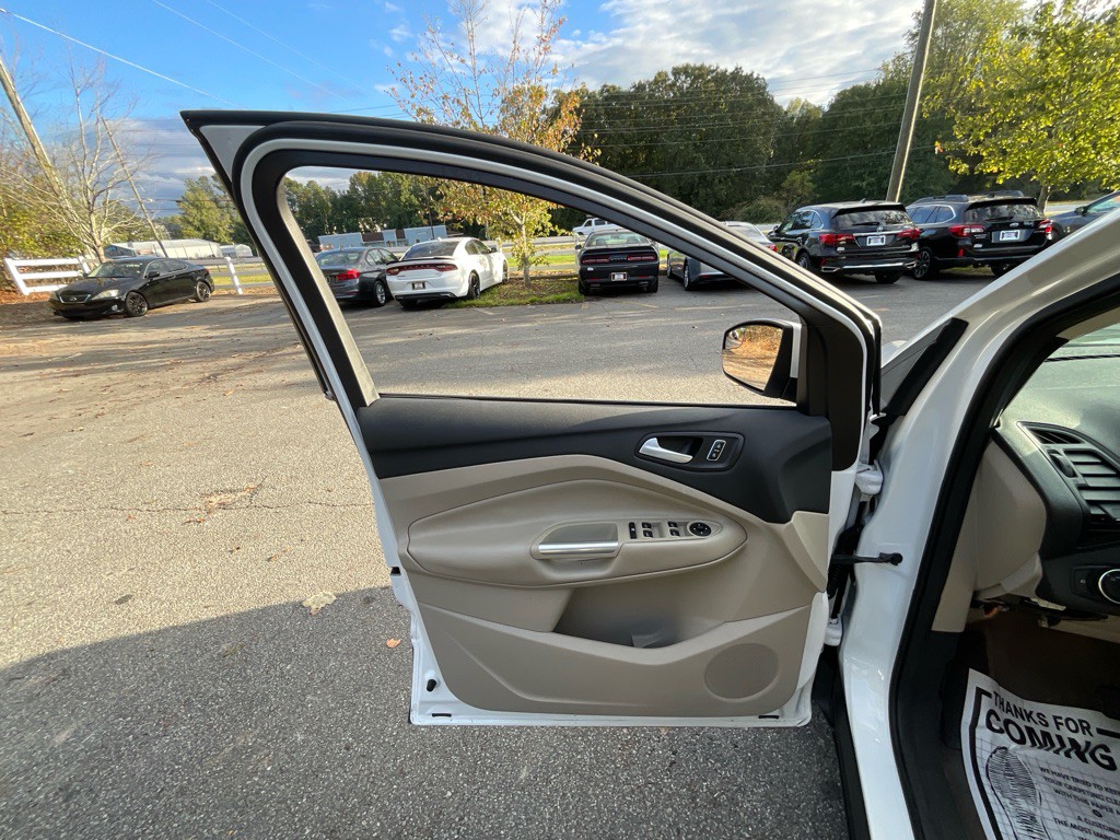 2016 Ford Escape Image 37