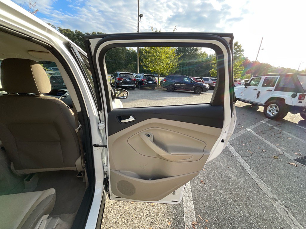 2016 Ford Escape Image 41