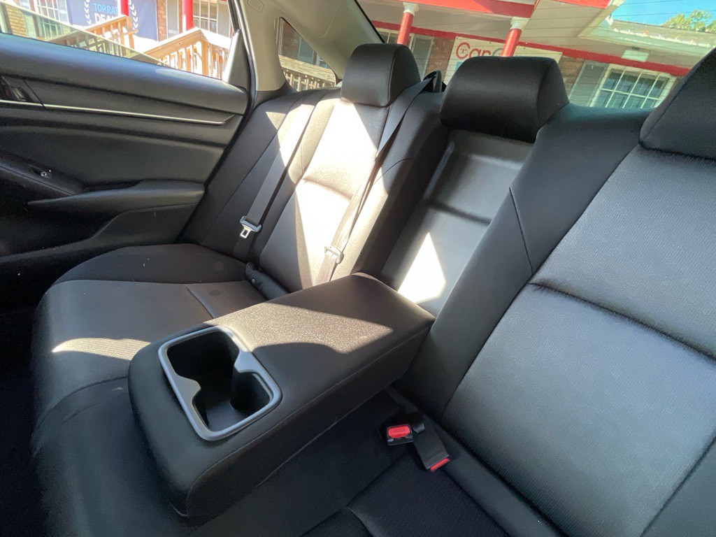 2020 Honda Accord Image 30