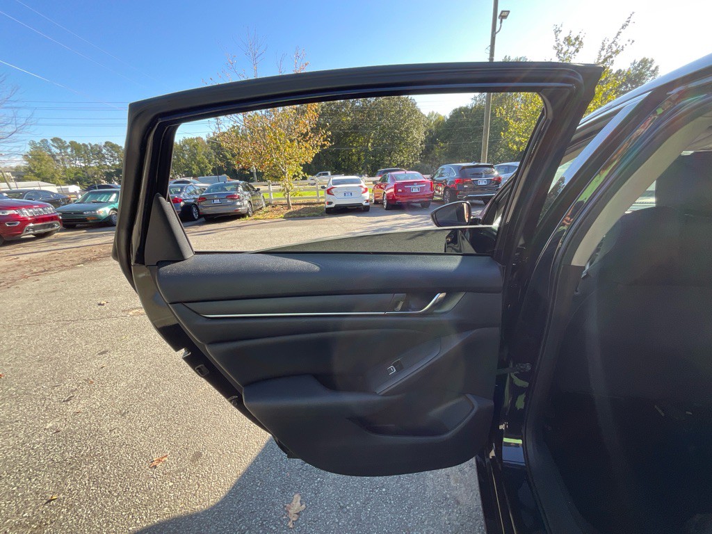 2020 Honda Accord Image 37