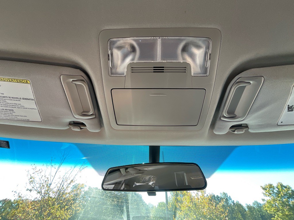 2017 Toyota Camry Image 26