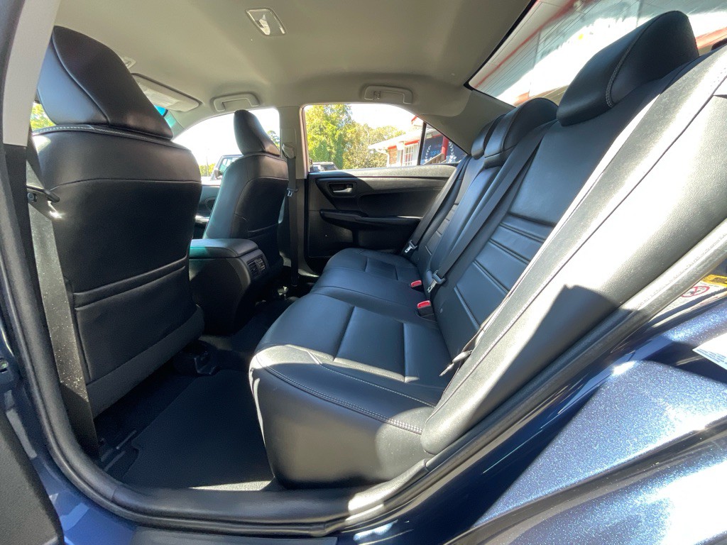 2017 Toyota Camry Image 27