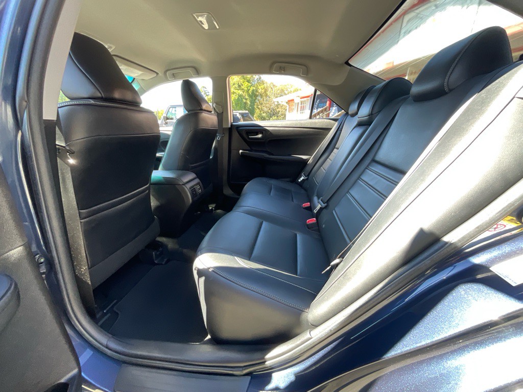 2017 Toyota Camry Image 30